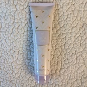 Ari by Ariana Grande lotion